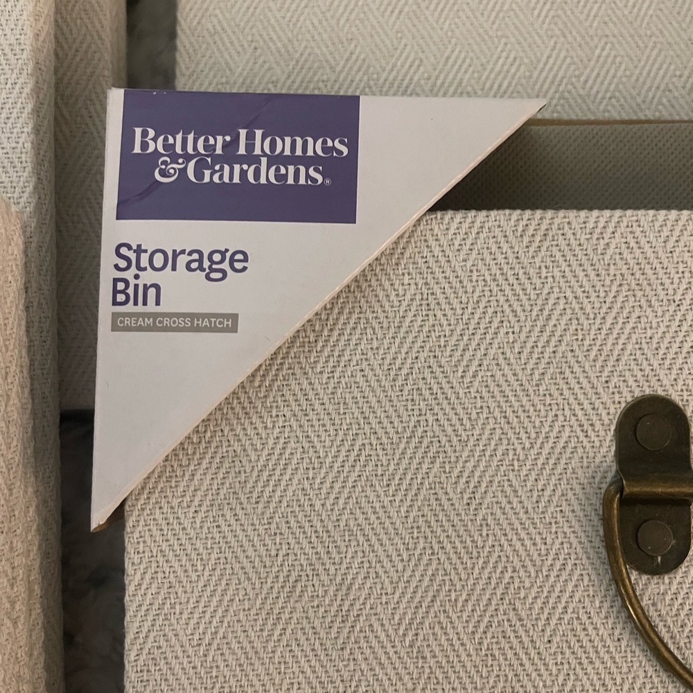 Better Homes & Gardens off white fabric bins. 8 total. Great/perfect condition.
